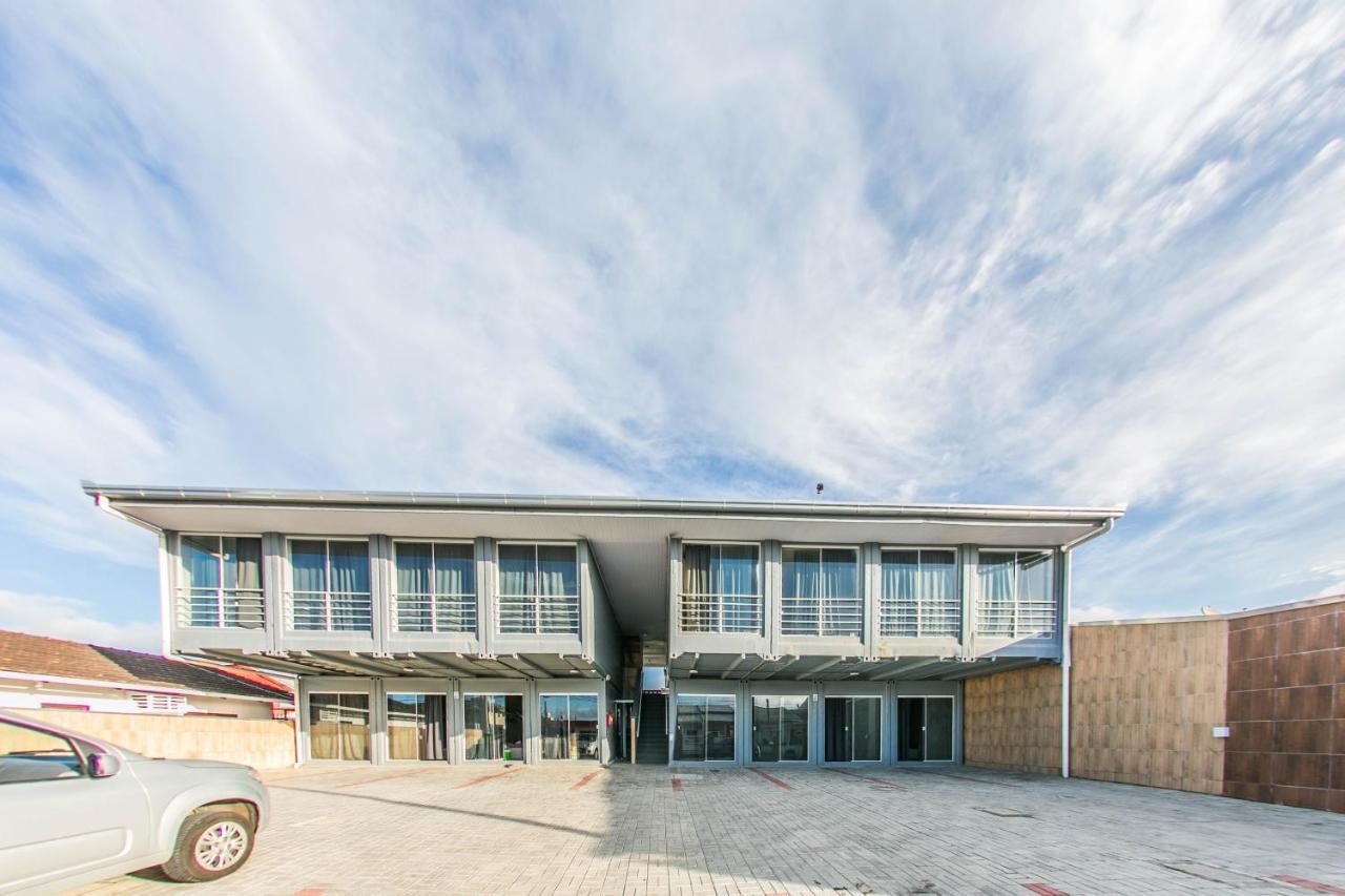 Xxcasa Olinda - Estudios E Suites Com Piscina, Ar, Wifi E Estacionamento 贝卢港 外观 照片